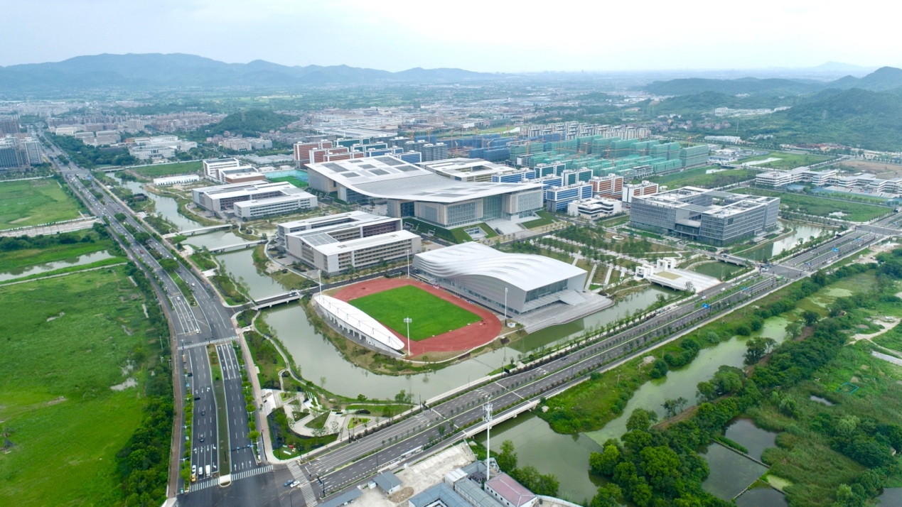 建筑与房屋的城市空拍图描述已自动生成